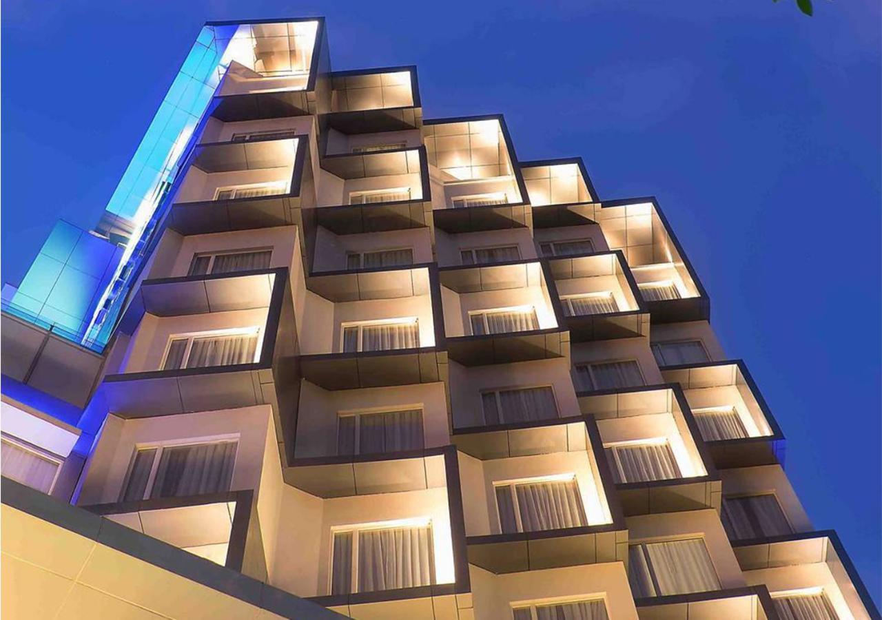 Holiday Inn Express Jakarta Wahid Hasyim By Ihg Exteriör bild