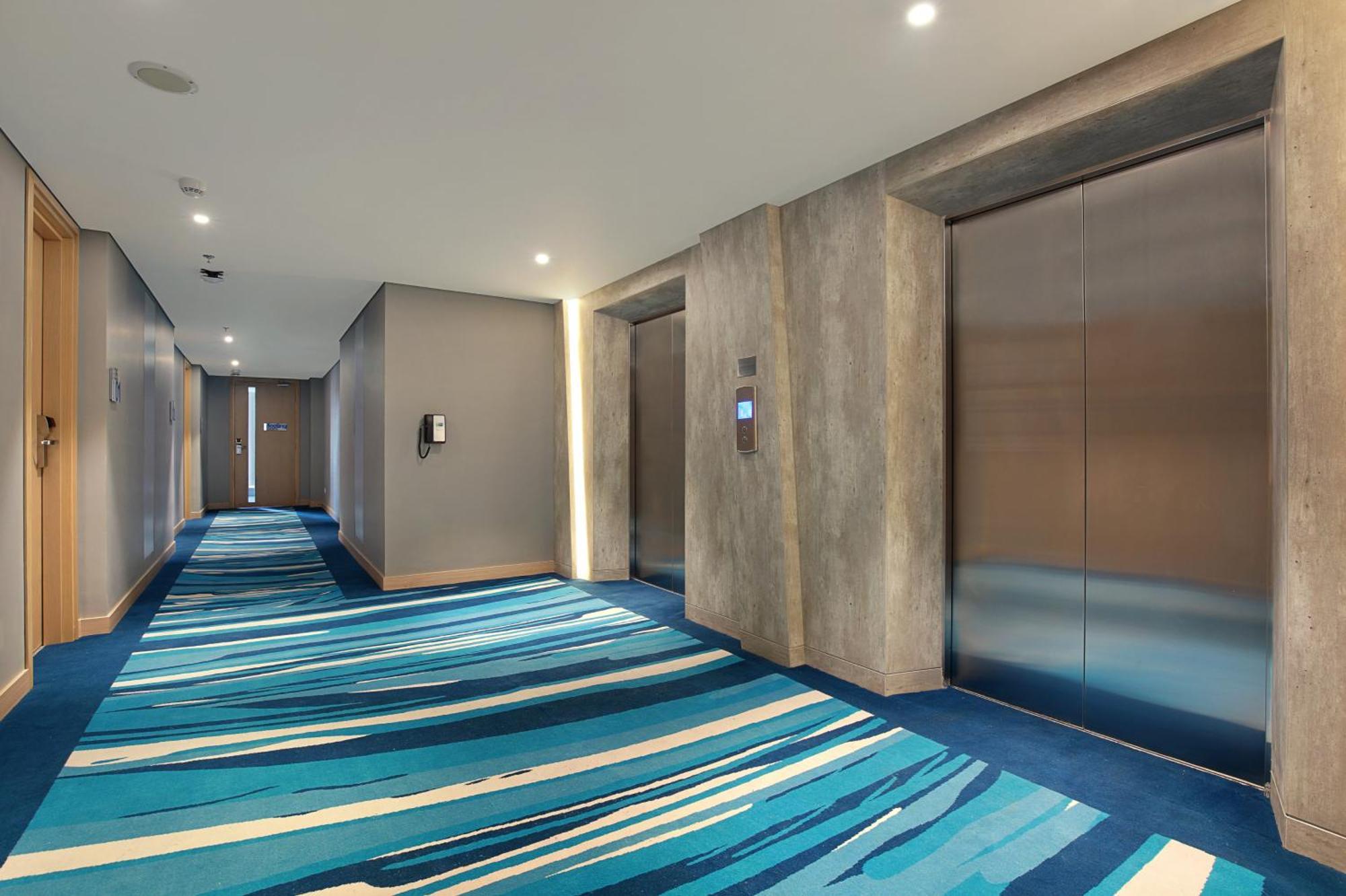 Holiday Inn Express Jakarta Wahid Hasyim By Ihg Exteriör bild
