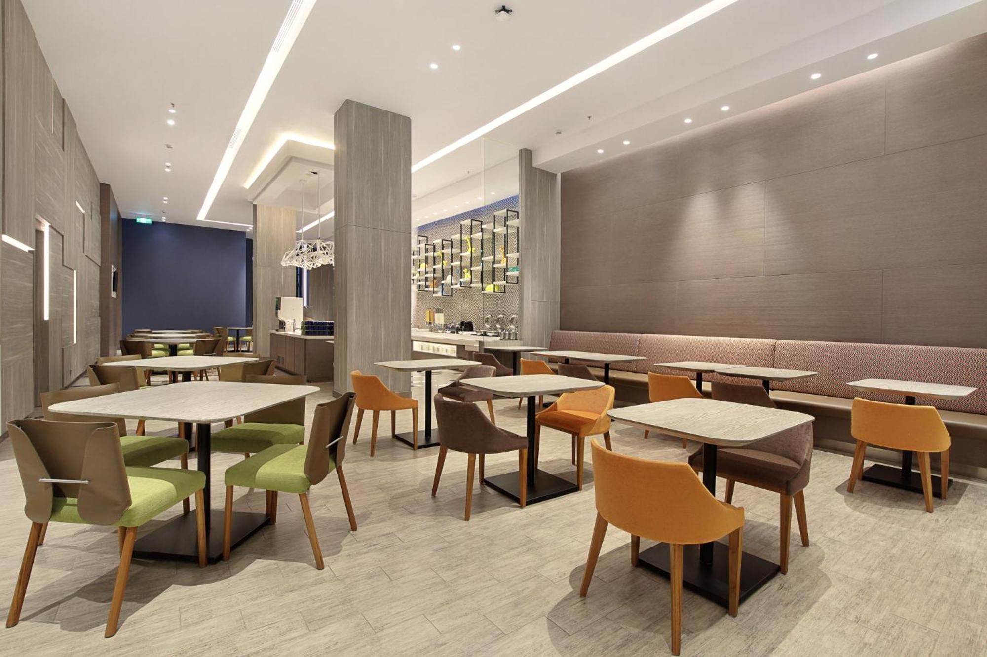 Holiday Inn Express Jakarta Wahid Hasyim By Ihg Exteriör bild