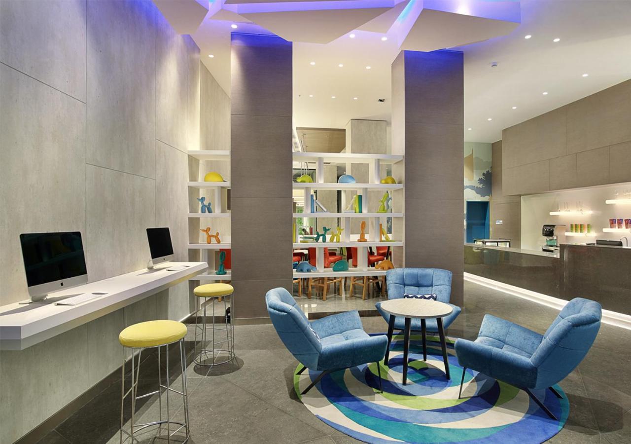Holiday Inn Express Jakarta Wahid Hasyim By Ihg Exteriör bild